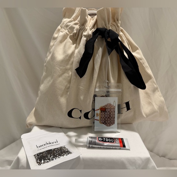 NWT Coach Kisslock Frame Bag 16 In OG Crystal Signature Jacquard CCC53 - Picture 9 of 10